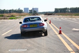 2009款马自达MX-5试驾