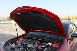 2018款丰田凯美瑞