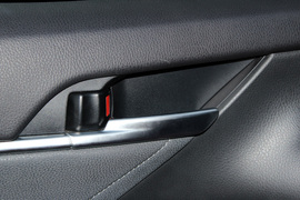 2018款丰田凯美瑞