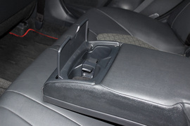 2018款丰田凯美瑞