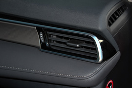 2018款丰田凯美瑞