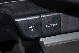 2018款丰田凯美瑞