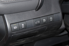 2018款丰田凯美瑞