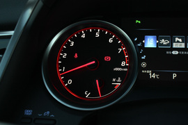 2018款丰田凯美瑞