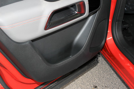 2017款雪铁龙天逸C5