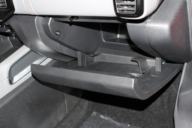 2017款雪铁龙天逸C5