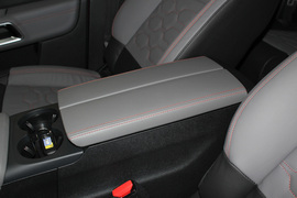 2017款雪铁龙天逸C5