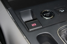 2017款雪铁龙天逸C5