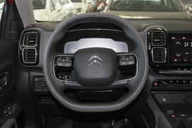 2017款雪铁龙天逸C5