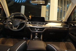 2018款长安睿骋CC