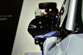 现代下一代燃料电池车