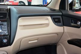 2013款起亚狮跑2.0L