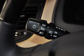 2013款起亚狮跑2.0L