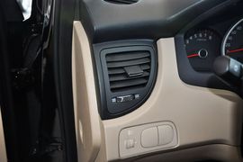 2013款起亚狮跑2.0L