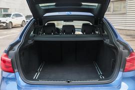 2018款宝马320i