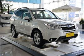 2013款斯巴鲁森林人2.5i自动精英导航版