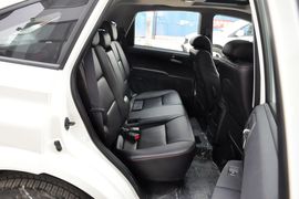 2014款双龙爱腾2.3L四驱自动豪华汽油版