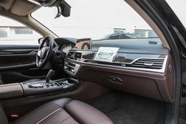 2017款宝马730Li