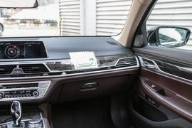 2017款宝马730Li