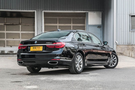 2017款宝马730Li