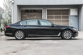 2017款宝马730Li