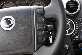 2014款双龙爱腾2.3L四驱自动豪华汽油版