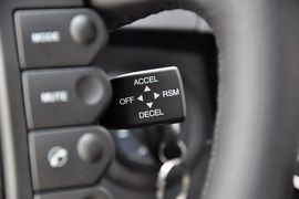 2014款双龙爱腾2.3L四驱自动豪华汽油版