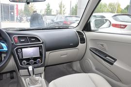 2017款东南V3菱悦