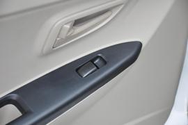 2017款东南V3菱悦