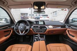 2018款宝马528Li