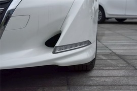 2016款丰田皇冠