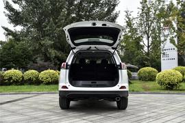 2016款丰田RAV4荣放