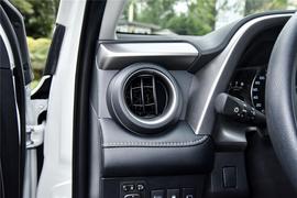 2016款丰田RAV4荣放