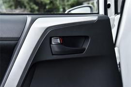 2016款丰田RAV4荣放