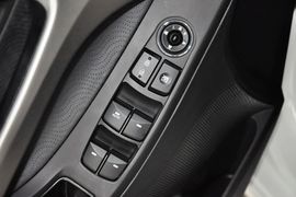 2012款现代朗动1.6L