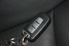 2012款现代朗动1.6L