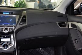 2012款现代朗动1.6L