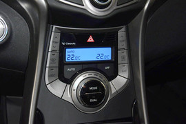 2012款现代朗动1.6L