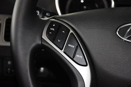 2012款现代朗动1.6L