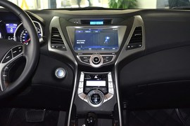 2012款现代朗动1.6L