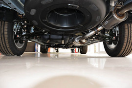 2013款比亚迪S6白金版2.0L手动尊贵型