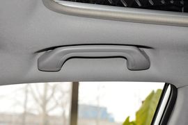 2013款比亚迪S6白金版2.0L手动尊贵型