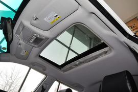 2013款比亚迪S6白金版2.0L手动尊贵型