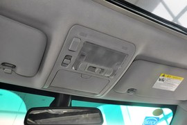 2013款比亚迪S6白金版2.0L手动尊贵型