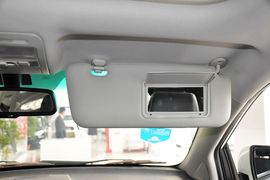 2013款比亚迪S6白金版2.0L手动尊贵型