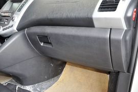 2013款比亚迪S6白金版2.0L手动尊贵型