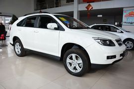 2013款比亚迪S6白金版2.0L手动尊贵型
