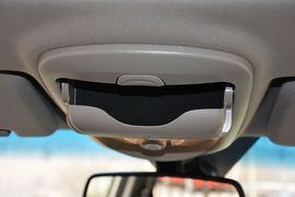 2014款双龙爱腾2.0T两驱自动精英柴油版