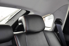 2014款双龙爱腾2.0T两驱自动精英柴油版