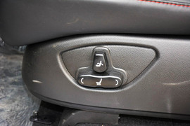 2014款双龙爱腾2.0T两驱自动精英柴油版